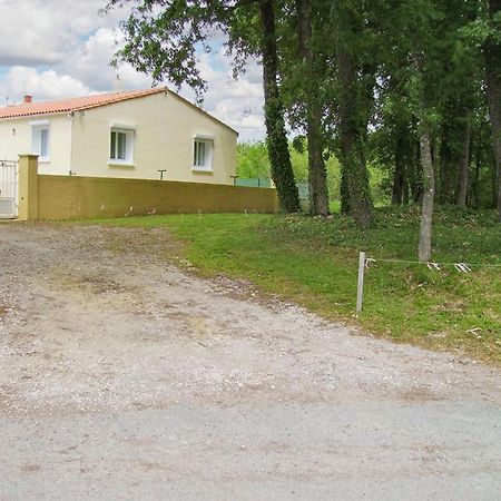 Appartement Charmant A Breuillet Avec Jardin Spacieux Esterno foto